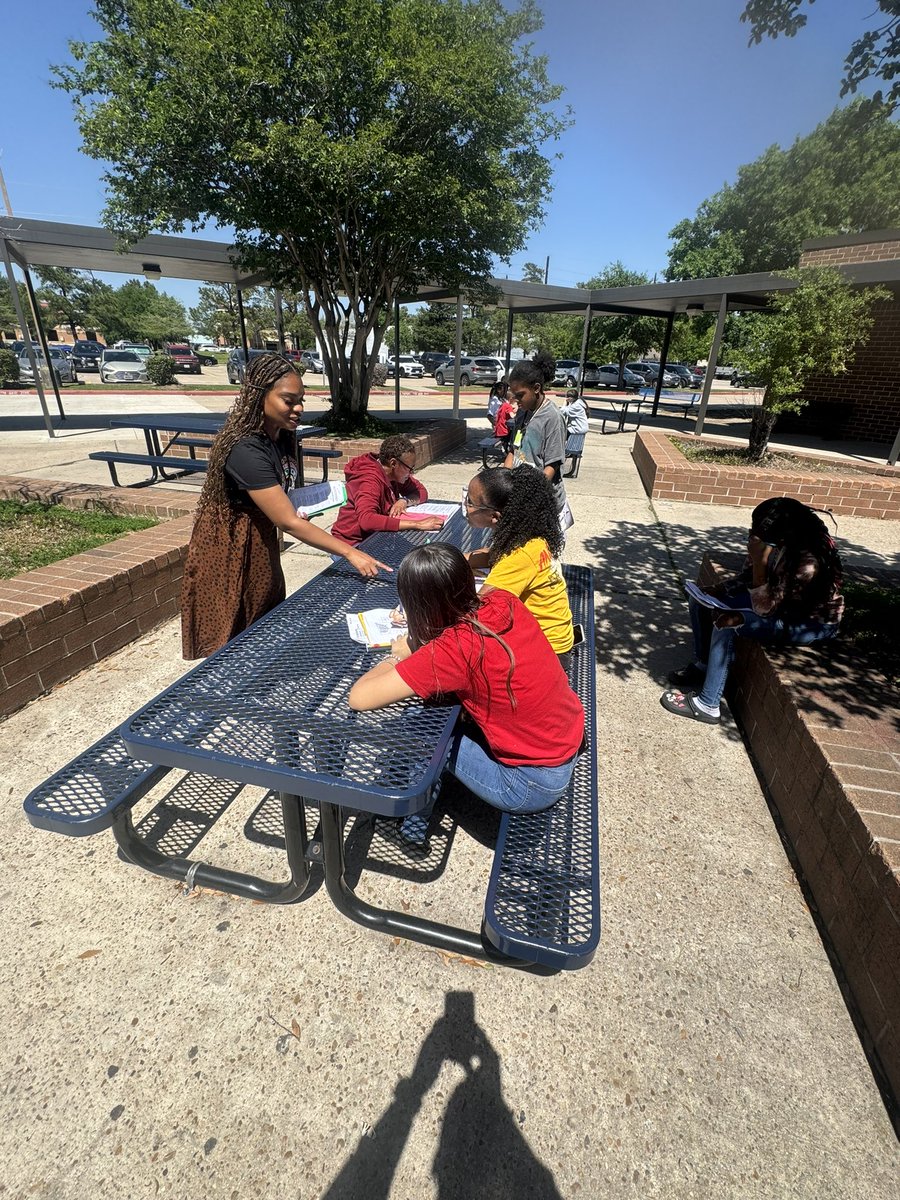 Principal Jermon C. Malone M.Ed. tweet media