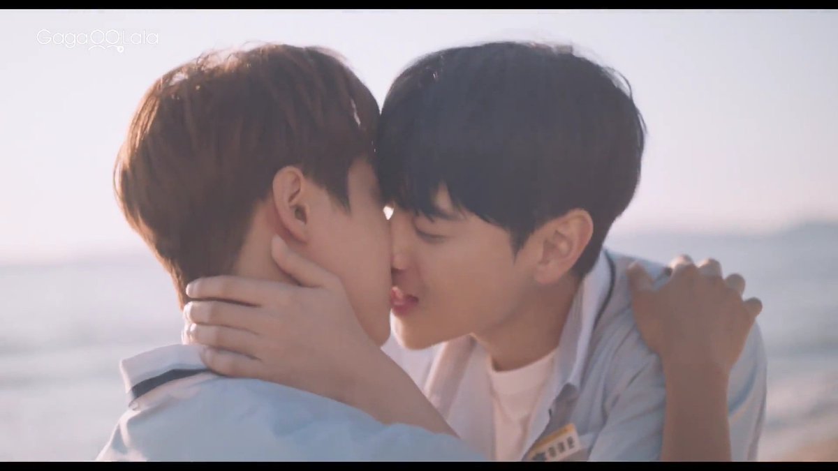 iamroberte's tweet photo. I love men kissers.

#연애지상주의구역_소문내자 #연애지상주의구역 #연지구 #드연지구 #드지구 #오민수 #이태빈 #차주완 #차웅기 #loveforlovessake 
#BL #재즈처럼 #Jazzfortwo #JazzForTwoEP8 #JazzForTwoFinalEP
#웹드라마 #태세도주 #지호근 #진권 https://t.co/0RFDyNRbkf