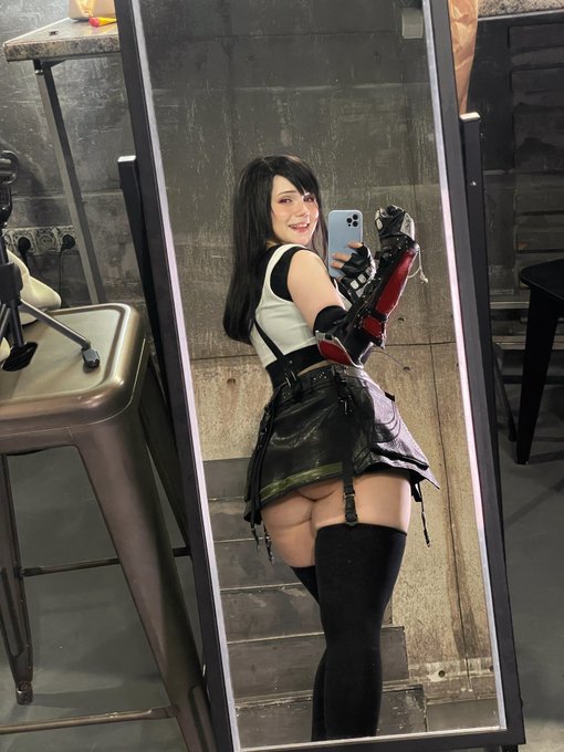 What do you think of Tifa's 🍑 ? https://t.co/uOzftfb2lC<a href="/tag/thegameawards"class="tags"><span>#thegameawards</span></a><a href="/tag/baldursgate3goty"class="tags"><span>#baldursgate3goty</span></a>