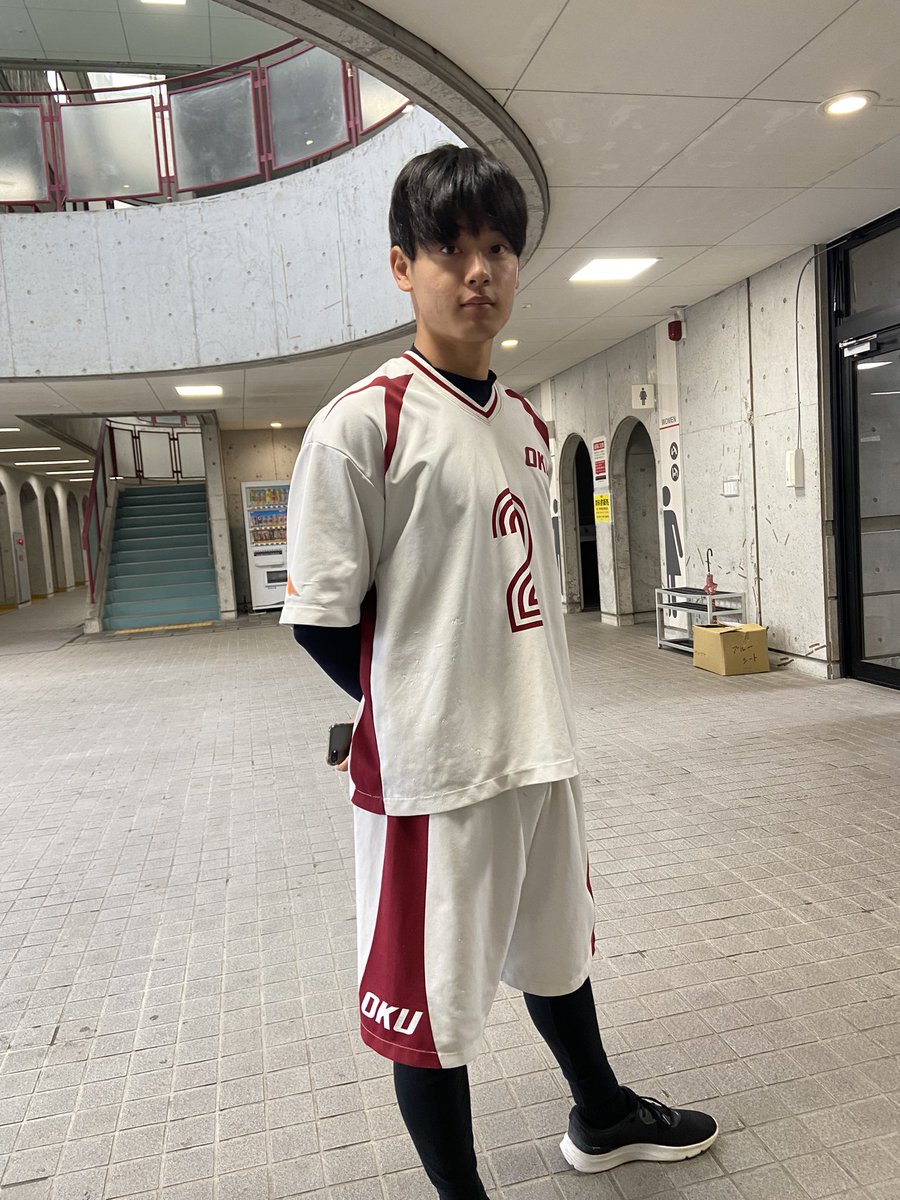 GaKu31_11's tweet photo. イケメンと声かけ中
#履修登録
#春から大教大
#大阪教育大学 https://t.co/CNzP8GEqbT