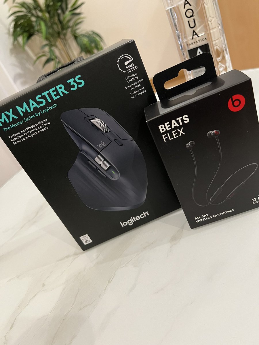 jerahmeel_Madu's tweet image. My favourite gadgets 

#techi #gadget