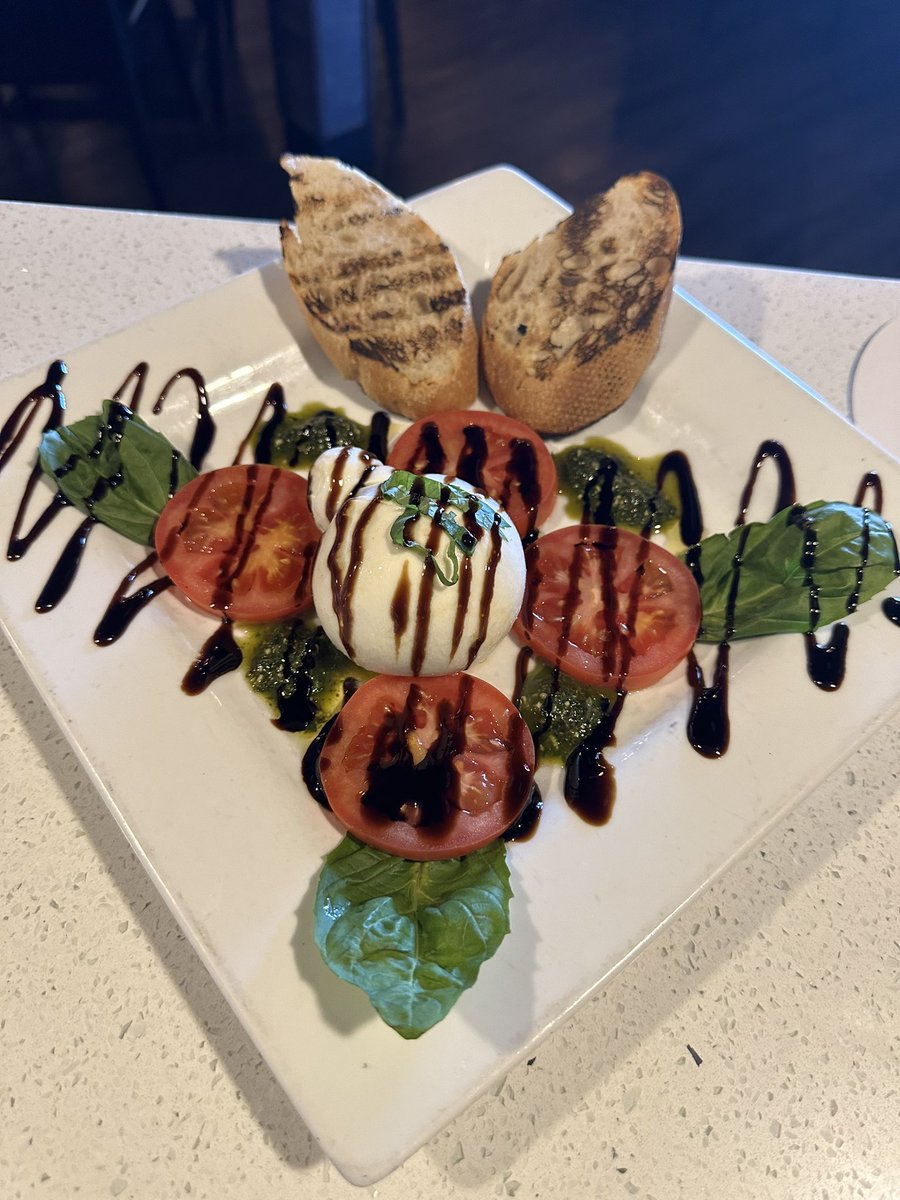 Burrata Salad Pesto, Balsamic with tomato and grilled baguette #italian #foodie