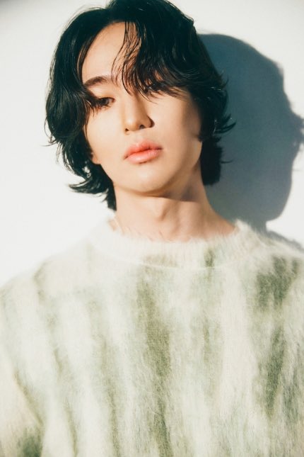 cosmicsticks's tweet photo. Onew’s new agency is called Griffin Entertainment, a new entertainment agency

https://t.co/Vg8Bv0FPx1 https://t.co/nbk9bKax1M