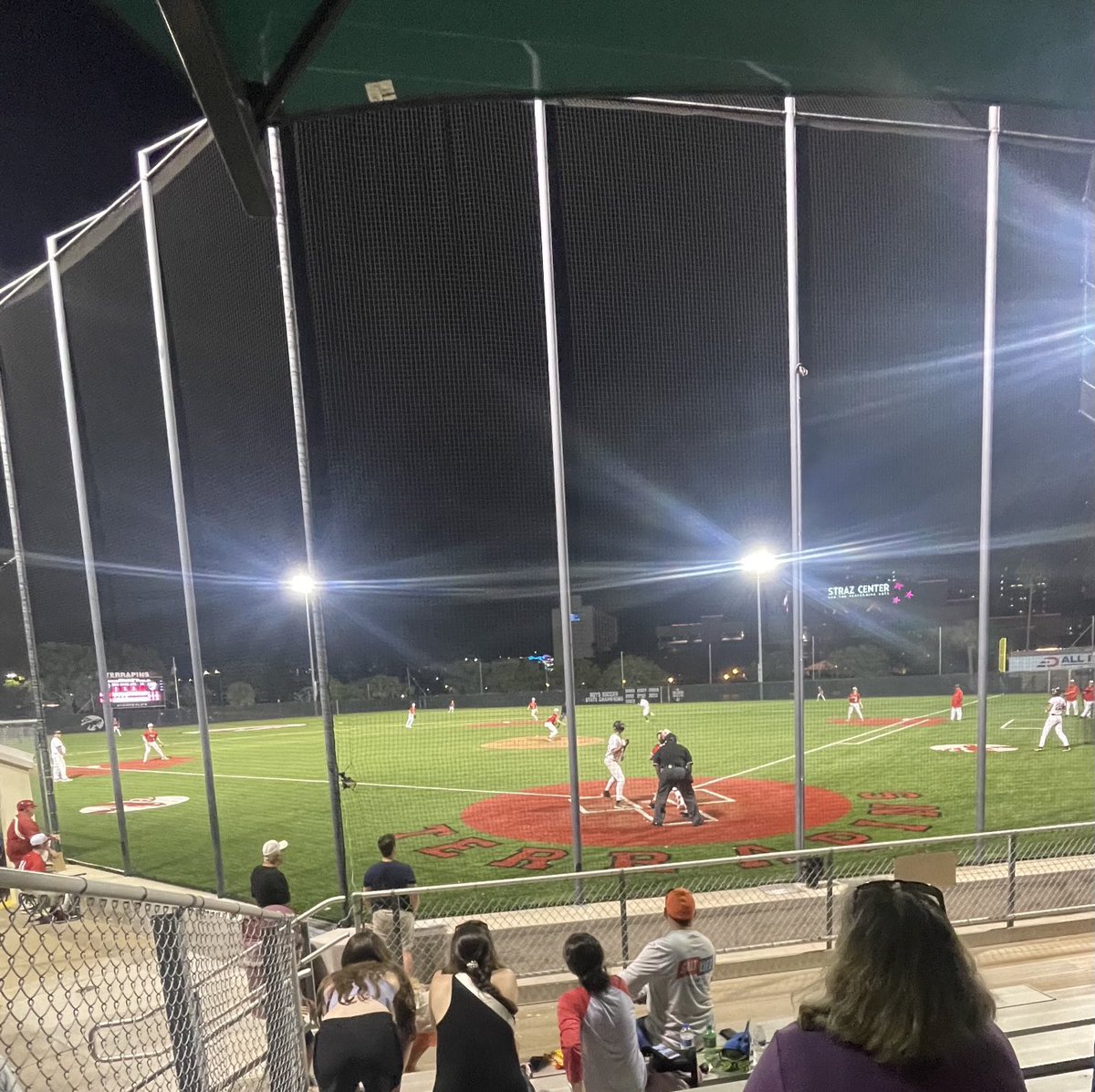 Beautiful night for some spring break baseball! Go ⁦@SFRRBase⁩!