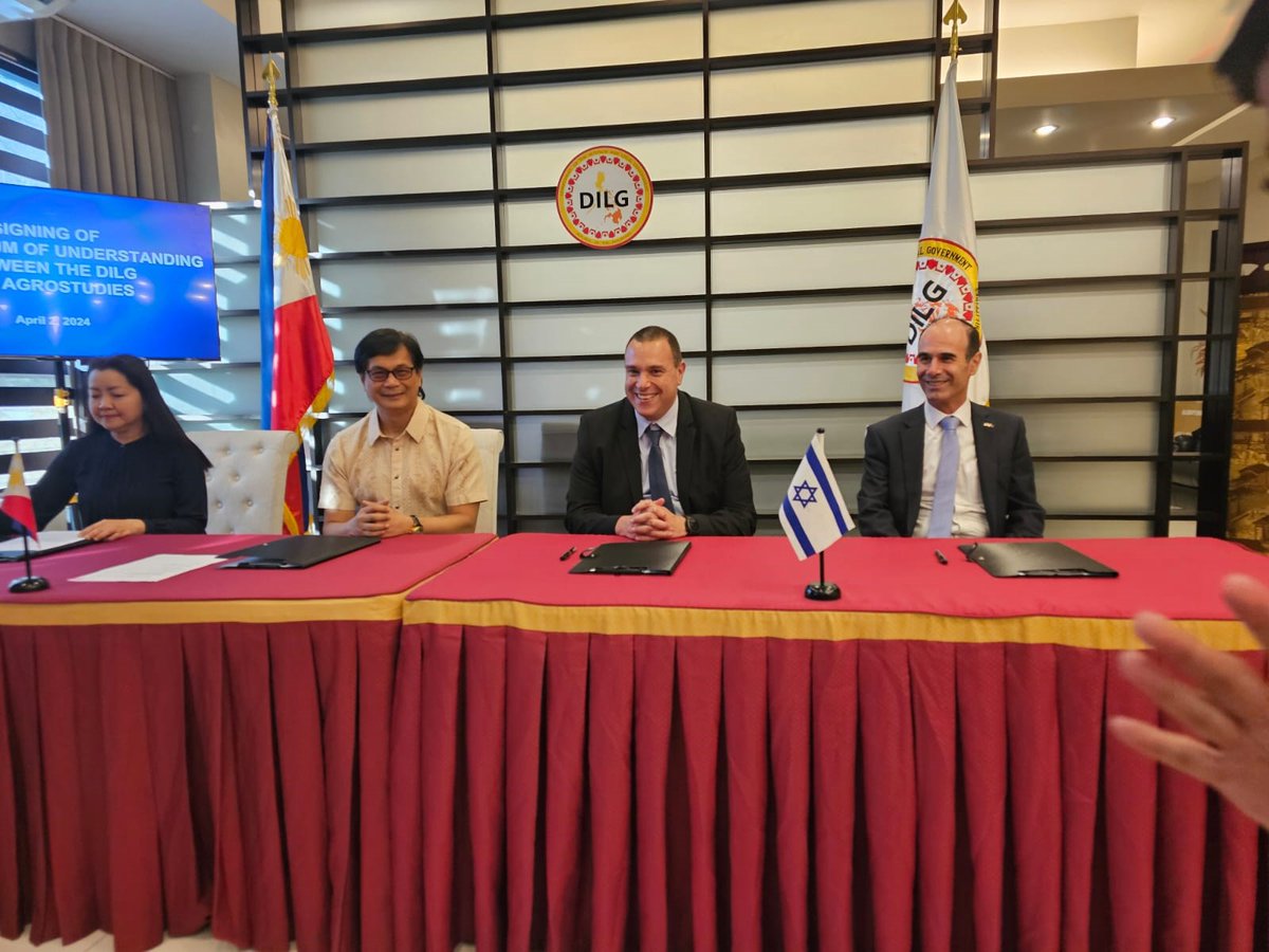 Congratulations on the new partnership between Israel 🇮🇱 and the Philippines 🇵🇭! The local government units in the Philippines, facilitated by the Department of Interior and Local Government (DILG), will now have the opportunity to send interns to Israel's #agriculture sector.…