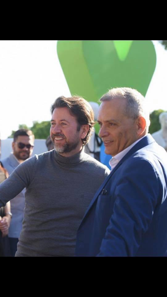 Efraincan's tweet photo. !Nadie como tú para representarnos en @parlamentoUE como @carlosislaTF por @coalicion Mi amistad eterna y mi cariño. Un abrazo inmenso #ContigoAlFinDelMundo https://t.co/GsnqZoNWgf