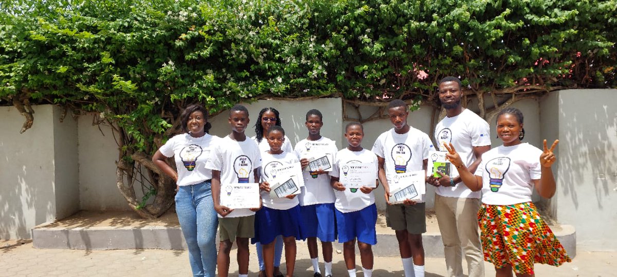 Foundation_DO's tweet image. Students and teachers from St. Michael and All Angels Anglican Basic Sch, Greater Accra Region, have been awarded with technological gadgets and materials for securing the top position in the 2023 AfriCAN Code Challenge. 

#Tech #STEM #AfriCANCodeChallenge