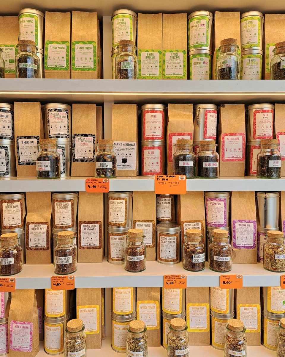 Si tuvieras que quedarte con un top 3 de nuestros tés e infusiones, ¿cuáles serían? cafeslabrasilena.es/tienda/te-a-gr…