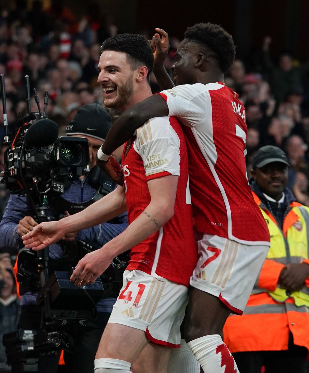 ArsenalN7's tweet photo. 🏟️ MATCHDAY GAIN. No Arsenal fan should have less than 5000 followers. Drop your handles, REPOST and make sure you follow each other. Let’s go Gooner family ⚪️🔴 https://t.co/8qehWEF3XS