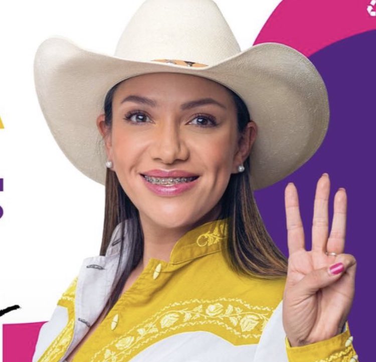 Acabo de colgar con @YndiraSandoval candidata a Diputada federal por el #PRI #PAN #PRD #Distrito3 #Cuautla #Morelos quien acaba de ser amenazada y esto fue lo que me dijo: “Estoy atendiendo la amenaza y el daño colateral. Estoy atendiendo mis protocolos de seguridad. Aún no…