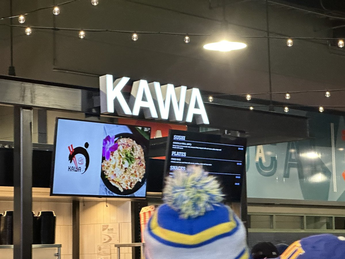 RobynGruner's tweet photo. @OmarMKE1 @3rdStMarketHall @AmFamField @anytimearepa @smokin_jacks_ @KAWA_RamenSushi @Brewers I had the tuna/avocado roll at Kawa - it was delicious 😋!! https://t.co/wJID9EoKmp