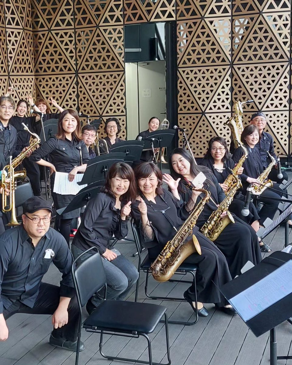 ide_saxophones's tweet photo. 5/19日 (日)
池袋ジャズフェスティバル2024　
出演決定です♪入場無料♪
◆Shibuya Groovy Jazz Orchestra(トート音楽院)
＠池袋西口駅前広場
開演： 11:00-11:30まで
◆TAMAYO＆ラスカルズ
＠池袋西口公園野外劇場
GLOBAL RING THEATRE A会場
開演：18:45-19:30 まで
メイン会場の大トリを務めます！ https://t.co/azygFiXYRi