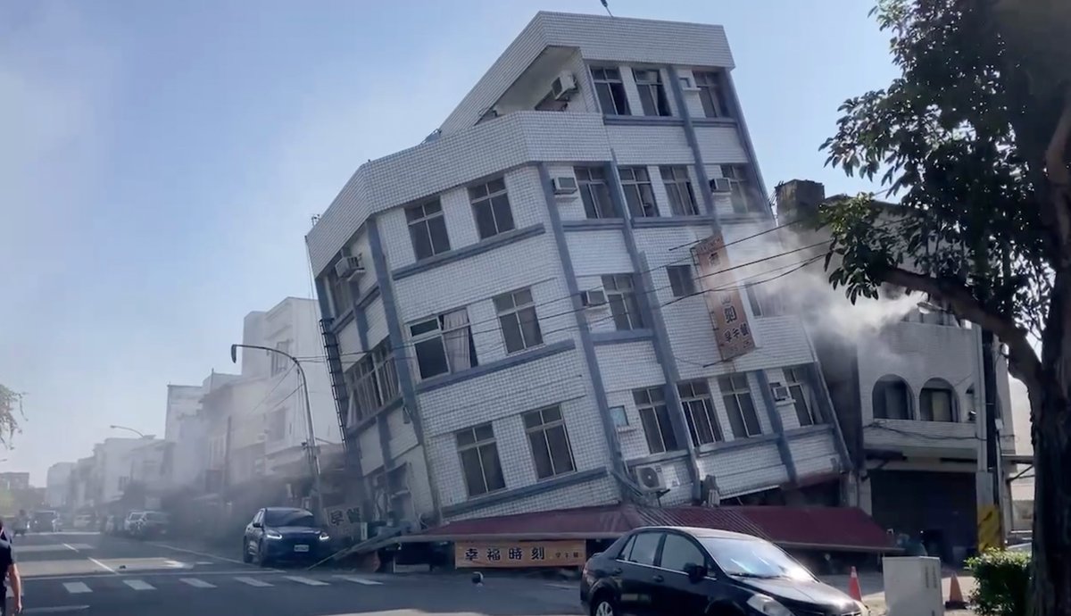 PRAY FOR TAIWAN 🙏 A partially collapsed building is seen in Hualien, eastern Taiwan on Wednesday, April 3, 2024. A powerful earthquake rocked the entire island of Taiwan early Wednesday, collapsing buildings in a city and creating a tsunami that washed ashore on Japanese…