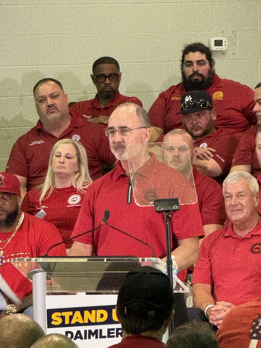 .@ShawnFainUAW is right — the tide is turning and the exploitation of Southern workers is coming to an end. “We won't rest until every worker is paid a fair wage, until every workplace is safe, and until every voice is heard.” #1u ✊ 📍Statesville, NC