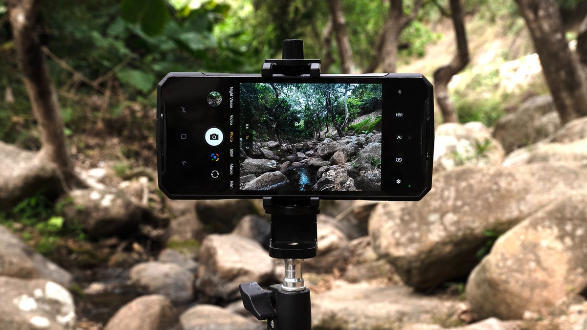 Worried that your camera is too fragile to bring along on your adventure? 🏞 Don‘t worry. A #DoogeeDK10 in your pocket will do the trick! 📸

Learn more: bit.ly/3xaJWVj

#DOOGEE #ruggedphone #outdoorliving #outdoorlover #wildlife #naturephotography #mobilephotography