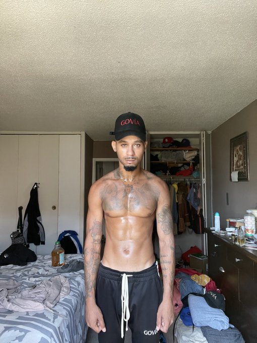 I&rsquo;m black &amp; Portuguese. Love ❤️ &amp; retweet if u fuck wit it https://t.co/p5ehllV82B