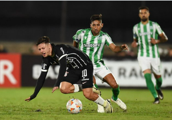 GKNMAHOXIAAuy0q?format=png&name=small