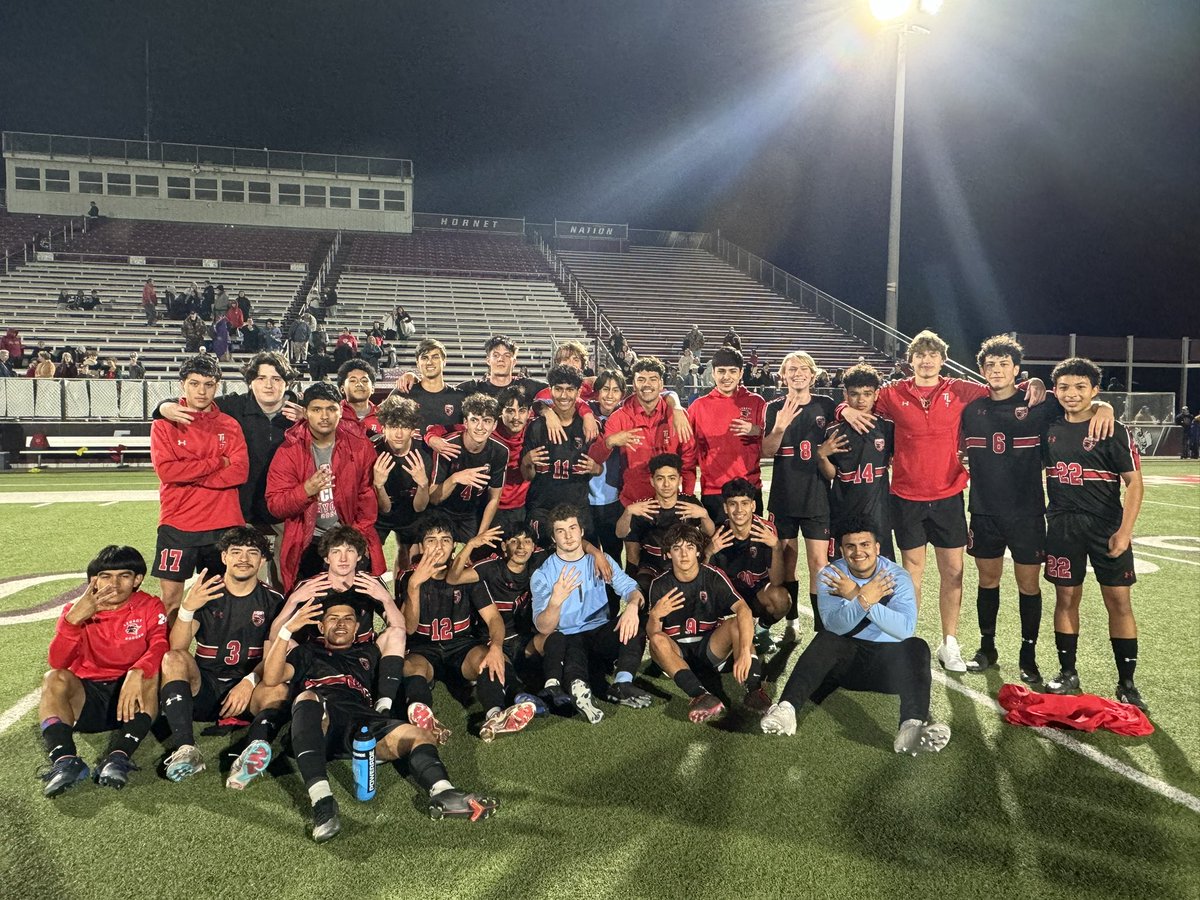 Brandon Ogden (@brandonosports) on Twitter photo Tyler Legacy wins 1-0 over Dallas Skyline to advance to the regional semifinals for the first time since 2012. <a href="/etfinalscore/">Tyler Paper Sports</a> <a href="/LethalSoccer/">Coach Duque</a> Tyler Legacy wins 1-0 over Dallas Skyline to advance to the regional semifinals for the first time since 2012. <a href="/etfinalscore/">Tyler Paper Sports</a> <a href="/LethalSoccer/">Coach Duque</a>