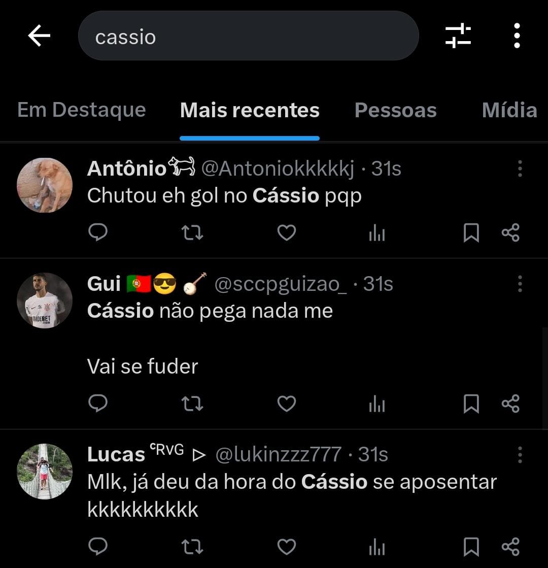 VessoniJa's tweet photo. Pra que serve um Cássio?

Aposenta, cara. https://t.co/4deW4y08Ch