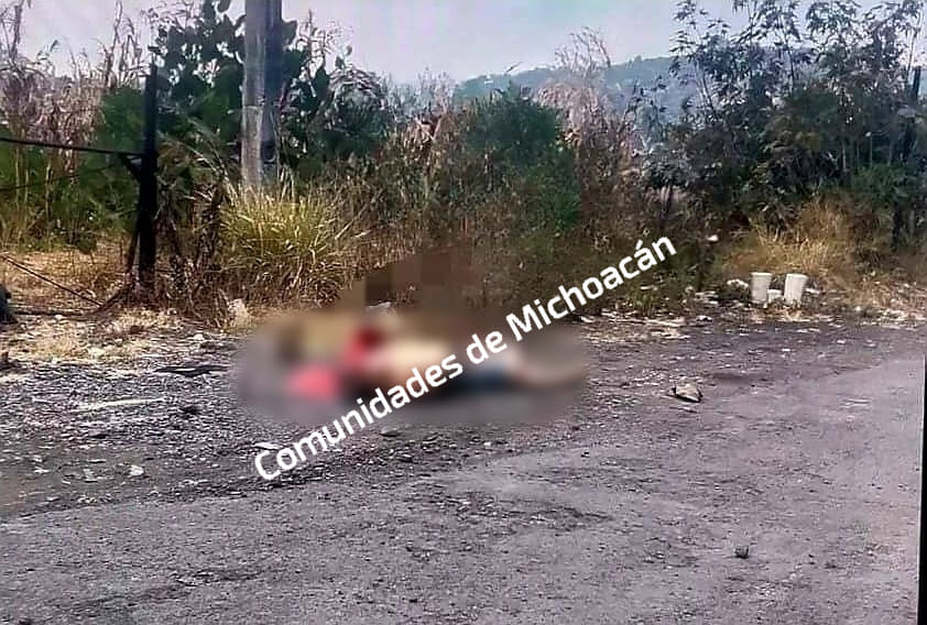 🚨🚨🚨Uruapan -Michoacán-

Abandonaron un cuerpo con mensaje en la libre Uruapan-Lombardía, por la desviación a Matanguarán.