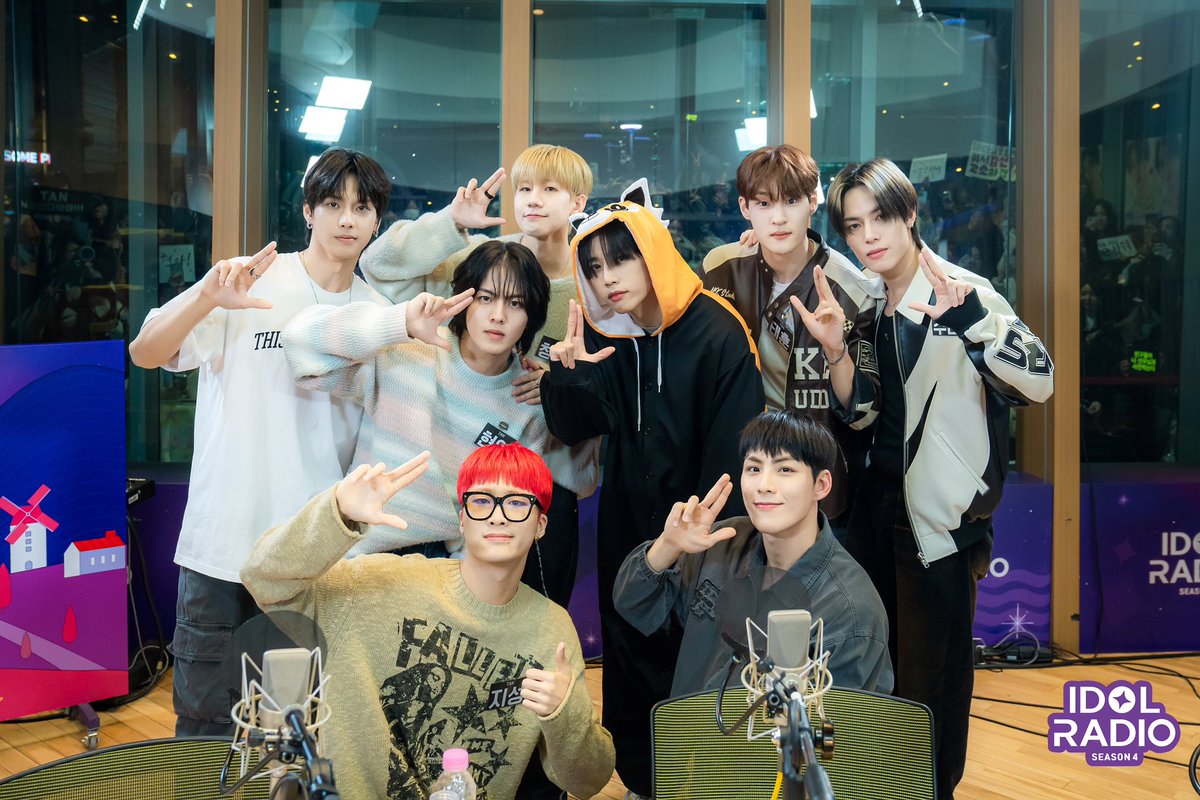 [#아이돌라디오4 앨범 240401]

📸EP#12 TAN의 성장일기

누군가 도파민이 뭐냐고 묻거든
고개를 들어 아돌라 4월 1일 방송을 보게 하라🫣

<a href="/IST_THEBOYZ/">더보이즈(THE BOYZ)</a> <a href="/WE_THE_BOYZ/">THE BOYZ (더보이즈)</a> <a href="/tan__official_/">TAN_official</a>

#MBC #IDOLRADIO #아이돌라디오 #아돌라 #THEBOYZ #더보이즈 #선우 #TAN #티에이엔