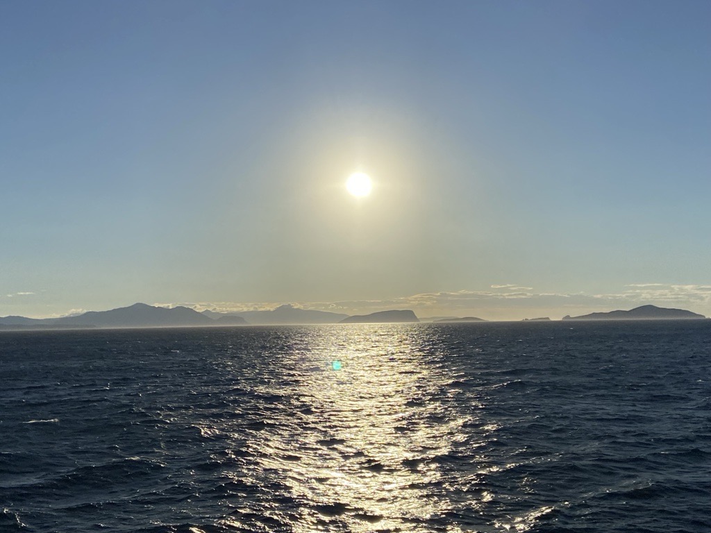 Minderoo Foundation (@minderoo) on Twitter photo Want to know what our OceanOmics team achieved over a 10-day expedition from Fremantle to Hobart aboard Australia’s dedicated ocean research vessel?👀
<a href="/CSIRO/">CSIRO</a> <a href="/illumina/">Illumina</a> <a href="/Parks_Australia/">Parks Australia</a> <a href="/ausmarineparks/">Australian Marine Parks</a> <a href="/deepseauwa/">Deep Sea Research Centre</a> Want to know what our OceanOmics team achieved over a 10-day expedition from Fremantle to Hobart aboard Australia’s dedicated ocean research vessel?👀
<a href="/CSIRO/">CSIRO</a> <a href="/illumina/">Illumina</a> <a href="/Parks_Australia/">Parks Australia</a> <a href="/ausmarineparks/">Australian Marine Parks</a> <a href="/deepseauwa/">Deep Sea Research Centre</a>