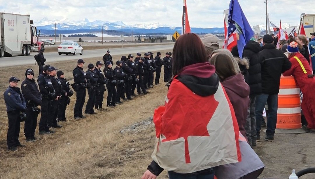 These protestors don't even know how entitled they are. If they were: Environmentalists, Indigenous, or it was a protest against coal mines - and it blocked the highway, they would have already been tussled, pepper sprayed, cuffed, and charged by the cops! #CarbonTaxProtest