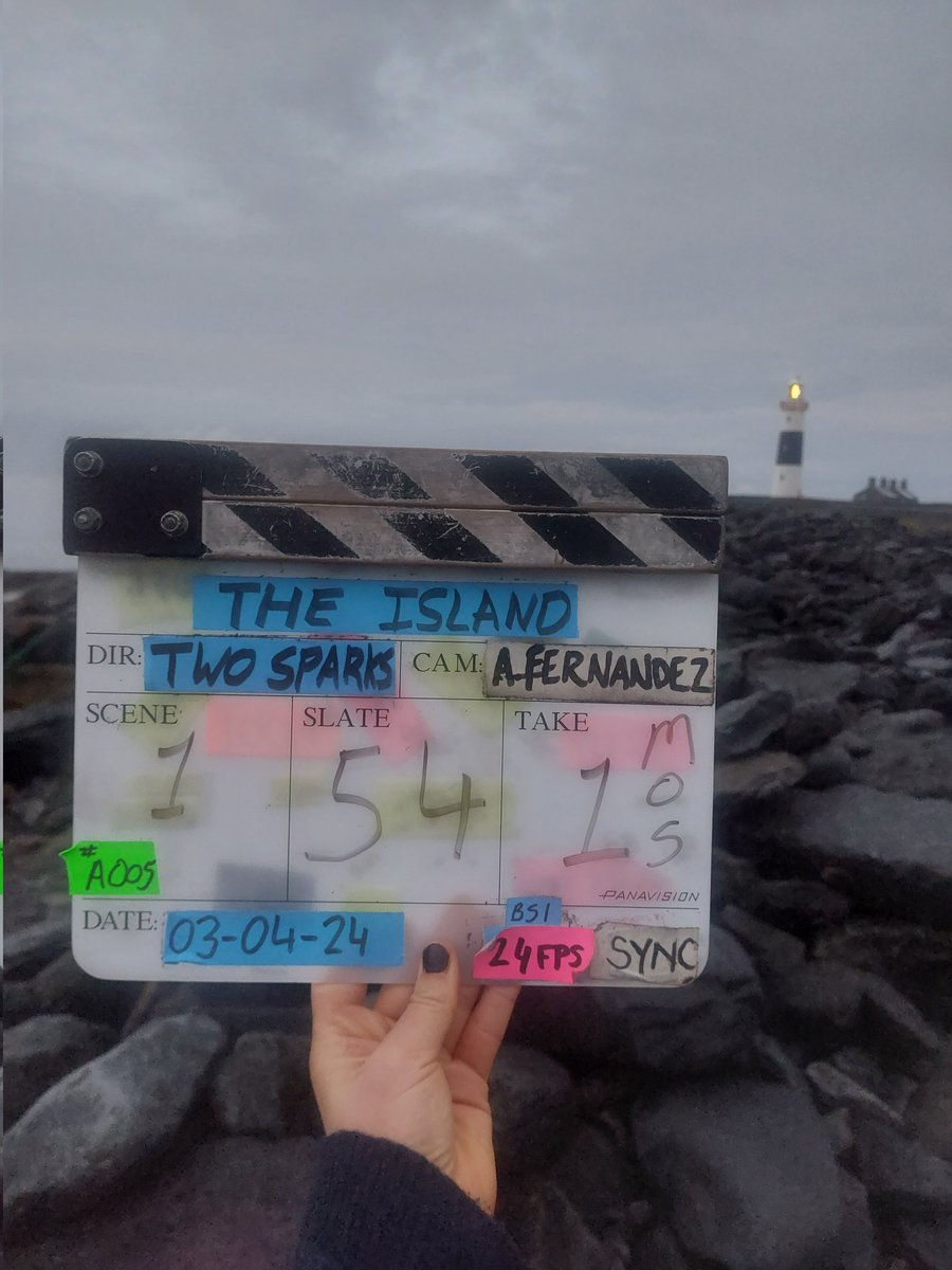 Day 3 for #TheIsland. What a dream @twosparks_ ❤️