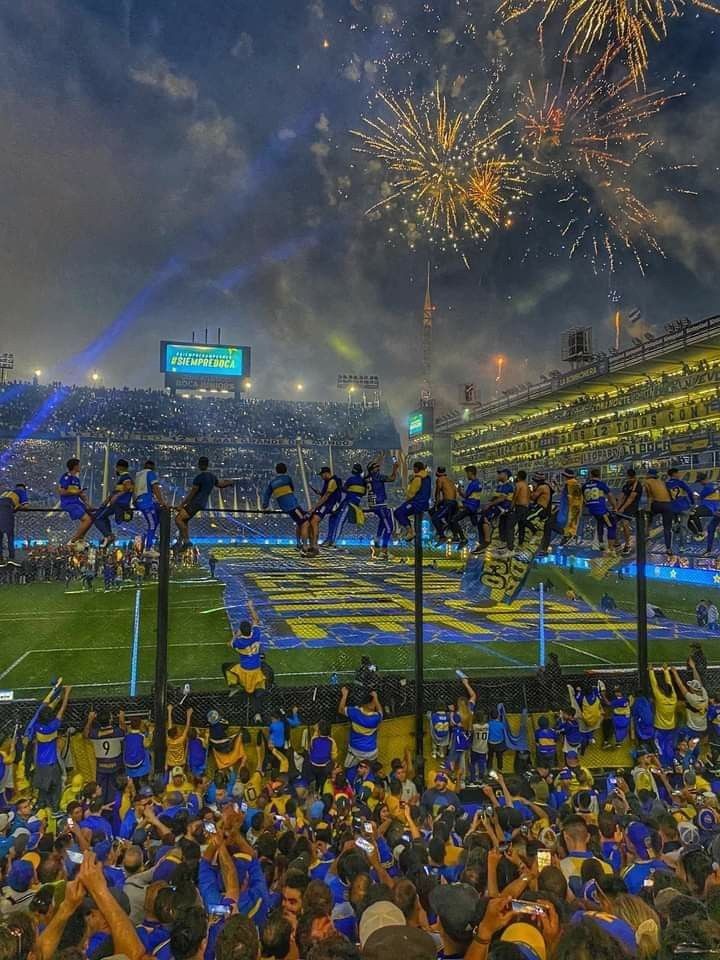 hoy cumple el amor de mi vida💙💛💙