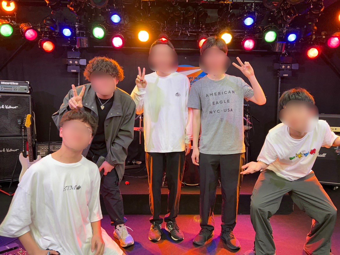 PUSHSTART11's tweet image. 暴れROCK!!!〜最後の悪足掻き〜

1. 象/SUPER EIGHT
2. Life is a highway/Rascal Flatts
3. あいつら全員同窓会/ずっと真夜中でいいのに
4. 千本桜/黒うさP

来てくれた方ありがとうございました！
次はついに引退ライブです