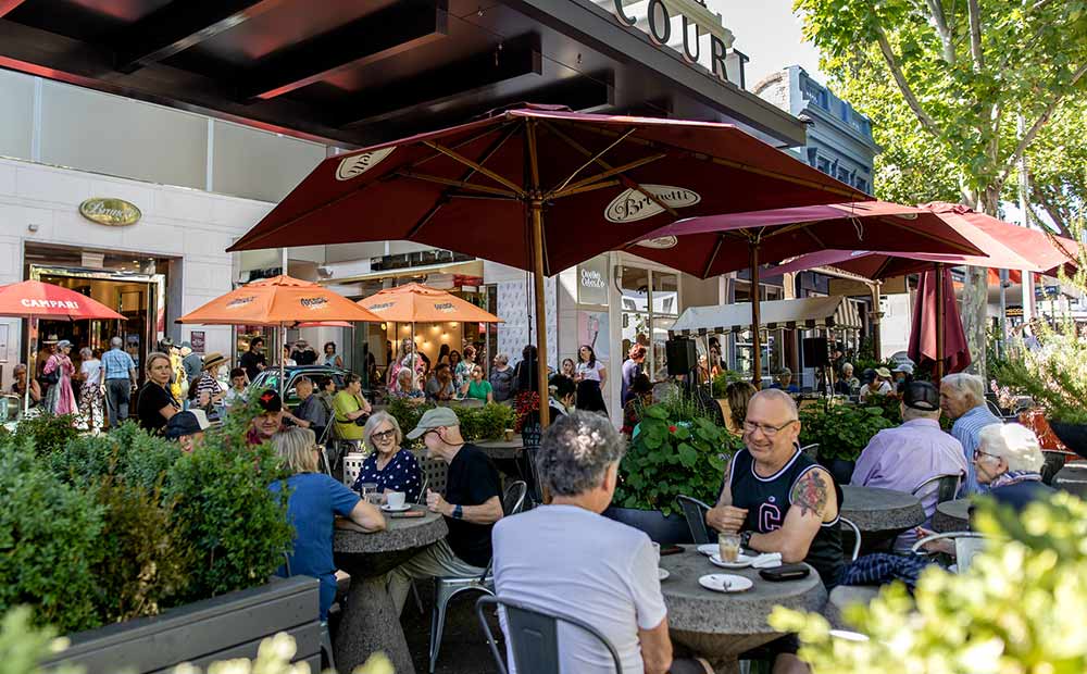 Business precinct associations have brought out the best in Melbourne – from alfresco dining in Carlton to epic street festivals in the Greek Quarter. Applications are now open for precinct association funding through our Business Precinct Program: bit.ly/3PD1SOU
