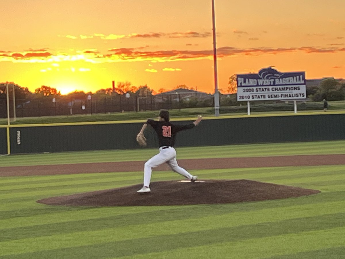<a href="/CHS_CowboysBB/">Coppell Cowboys Baseball</a> extends win streak with 6-2 victory over <a href="/pwsbaseball/">Plano West Baseball</a> 

@jakeg2006  6 IP, 3 H, 2 R, 6 Ks

@brodiescott08 with a 1-2-3 7th!

<a href="/Michael_russ15/">michael russell</a>  2 for 3, 2 R, 2 RBI, &amp; BB

#ALLIN 
<a href="/CoppellSports1/">Coppell ISD Athletics Dept</a> 
<a href="/CoppellHigh/">🏫 Coppell High School 📚</a>