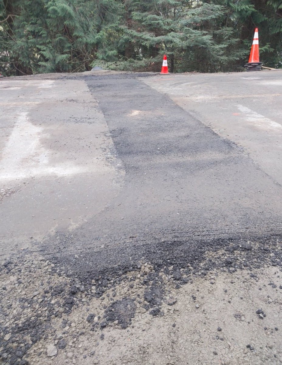 EmconSouthVI's tweet photo. Salt Spring & Pender crew teamed up on Pender, completing a 450 mil culvert replacement & ditching on #CanalRoad. Our #Pender culvert replacement program continues this week on
#BoundaryPass;
#OtterBayRoad; &
#CorbettRoad.
#ServiceArea1
#GulfIslands
@SGIEmergPrg
@penderislechamb https://t.co/us5cgxsl4V