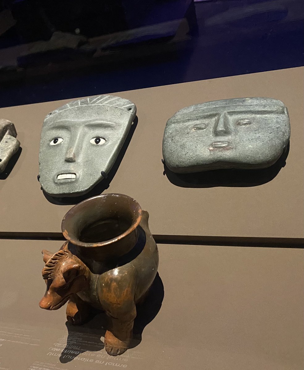 Magnífica exposición al museo @quaibranly : #Mexica muestra los increíbles tesoros descubiertos en el yacimiento del Templo Mayor, en Tenochtitlan, antigua capital del Imperio azteca, hoy Ciudad de #México- una cooperación ejemplar 🇫🇷 🇲🇽 @EmbaMexFra @bjc_agua @FranciaenMexico