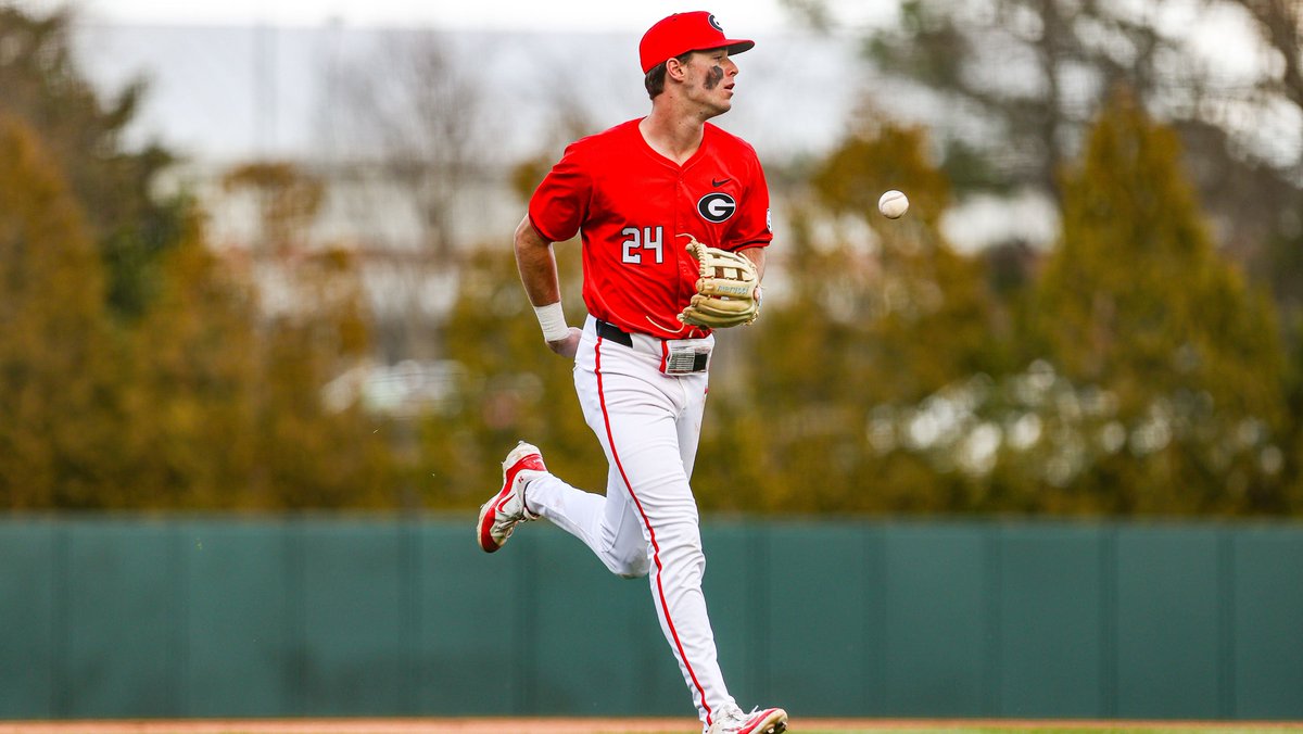 Charlie Condon has a chance to break multiple single-season NCAA records AND the all-time slugging percentage mark this year. The 2024 Draft prospect joined this week's Pipeline Podcast to discuss his historic campaign: atmlb.com/3TAUHaY