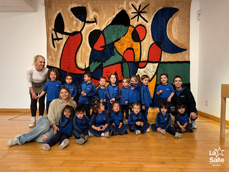 🖌 Per finalitzar el segon trimestre els alumnes de I3 han anat d'excursió al Museu d'Art Modern de Tarragona. Han aprés molt sobre les formes i els colors, i abans de marxar han pogut fer les seves pròpies creacions amb pintura. 🎨 📲 torreforta.lasalle.cat/mamt-i3/ @mamtarragona