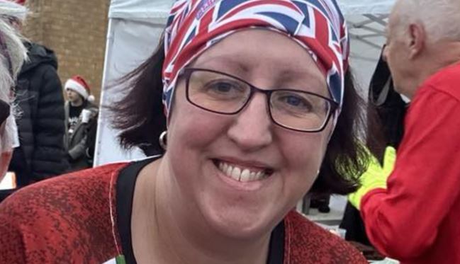 VIVODefence's tweet photo. We'd like to give a shout out to our Project Support Coordinator at RNAS Yeovilton, Emma Howard, who is running the London Marathon this month to raise £2500 for her local @SSAFA  branch.

More here: https://t.co/iVrezkaH0T

#military #veterans #SocialValue #LondonMarathon https://t.co/1K3HDEZZwe