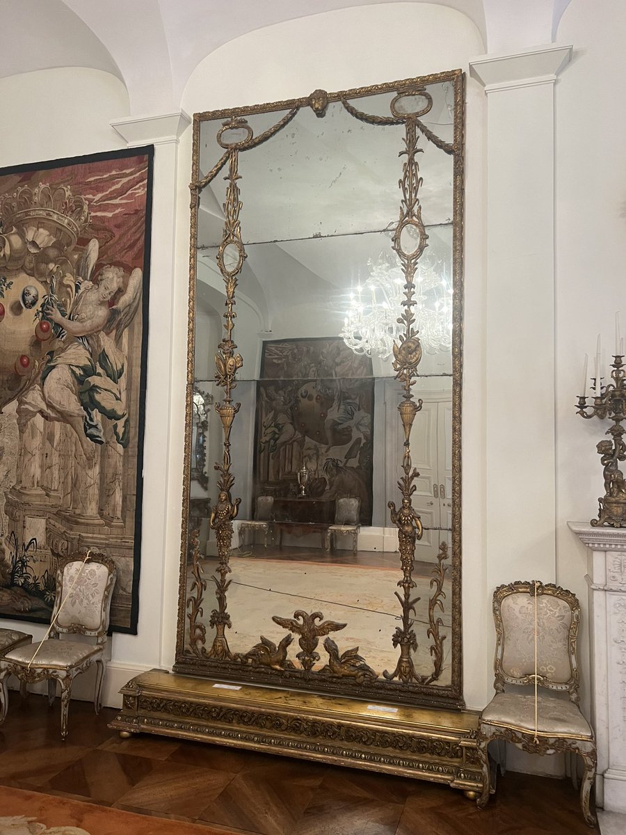 Today’s #artbites presents you a pair of large giltwood mirrors that are enriching the #artcollection at the Embassy of Italy in UK. Carving decorations hold references to the Greek mythology Artemis the twin sister of Apollo goddess of the hunt, the wilderness and the moon.