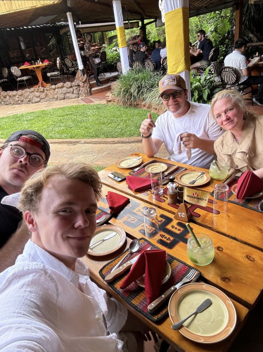 It was incredible being back in Kenya! 🤩 To finish our time in Kenya, we decided to visit a very special Restaurant - one that I first visited in 1999! 👀 25 years on and I have returned, only this time with my family! It is great to revisit good memories and make new. 🤩