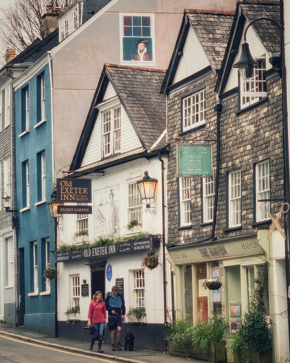 🌟 Ashburton calling! 🏞️ Let's ditch the hustle, hit the streets, and soak up Devon's laid-back charm. 🌳 📸: @alex_tz78 #visitbritain #lovegreatbritain ❤️