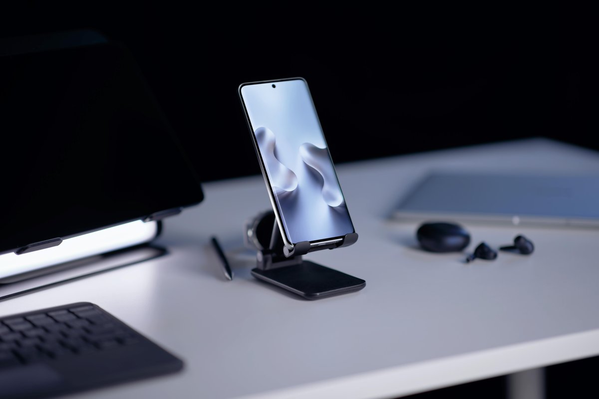 Xiaomi's tweet image. Picture-perfect moments come to life with your #XiaomiFanFestivalSpecialEdition. 💎

#XiaomiFanFestival2024 #RedmiNote13ProPlus5G