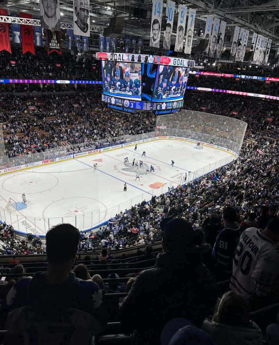 A big congratulations to the lucky victors of our Toronto Maple Leafs ticket giveaway! We trust that you experienced an unforgettable time!