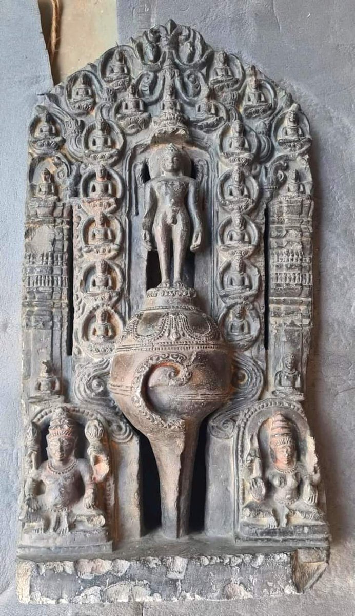 Unique idols of Tirthankar Neminath where his lanchhan Shankh is bigger than himself. According to Krupali Virag Shah 'It is neminath not parshwanath... it is installed in digamber jain temple, Burhanpur...' Source: Jayen Mistry & Archeological survey of India. #ASI #Jainism