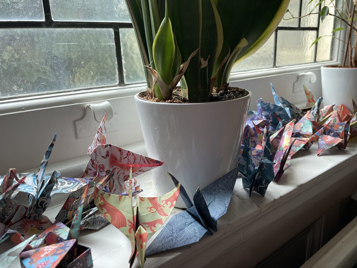 In our Religion and Philosophy lessons last week all students learned of Sadako's story. youtube.com/watch?v=UU8roP… We then filled the chapel windowsills with our attempts at making origami peace cranes