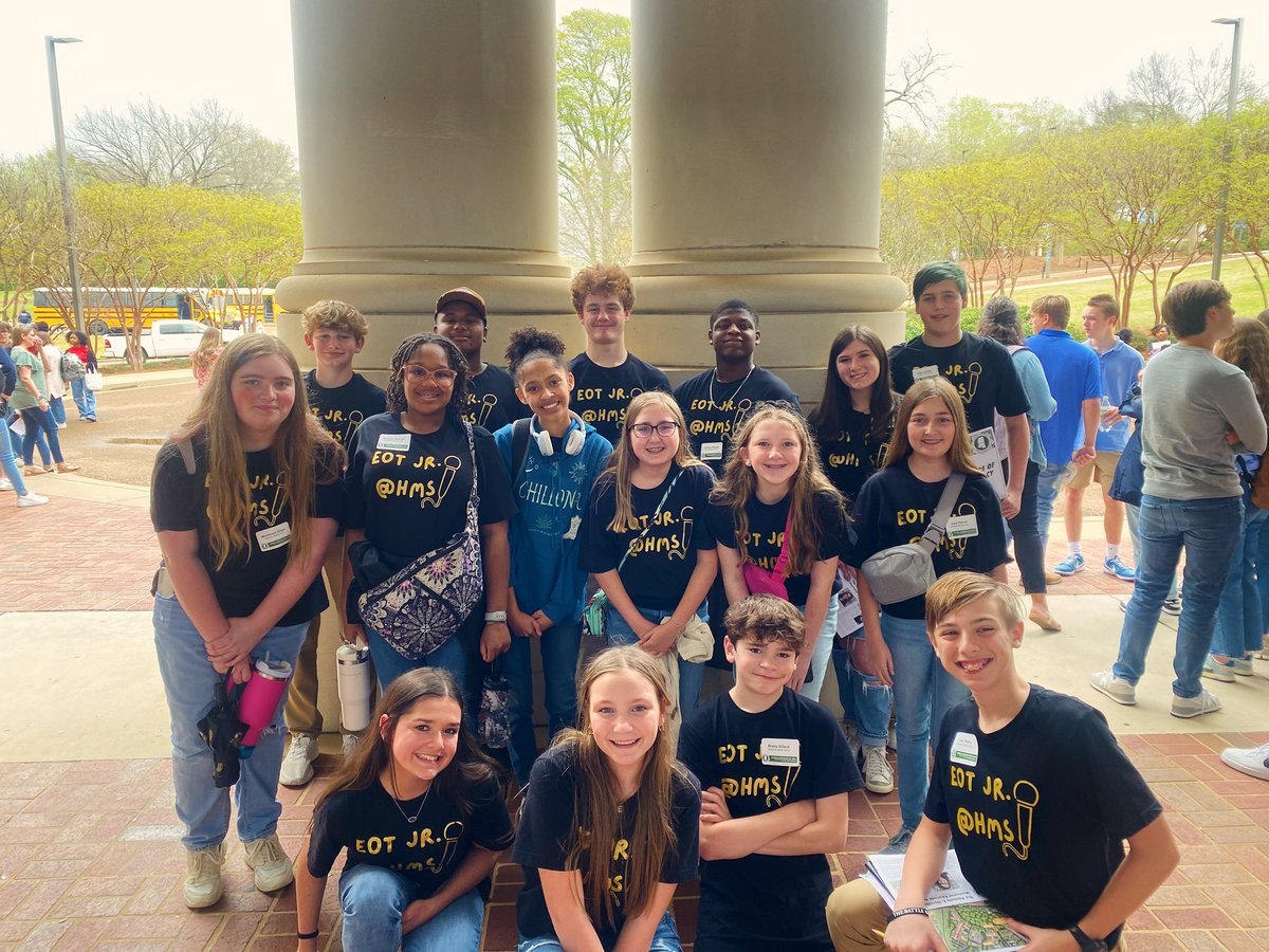 Our first EOT jr. field trip was a success! Students are bringing lots of new ideas back to help improve our weekly broadcast! <a href="/mrsmurrellHMS/">Emily Pinnow Murrell</a> <a href="/TweetDCS_HMS/">Hernando Middle</a>