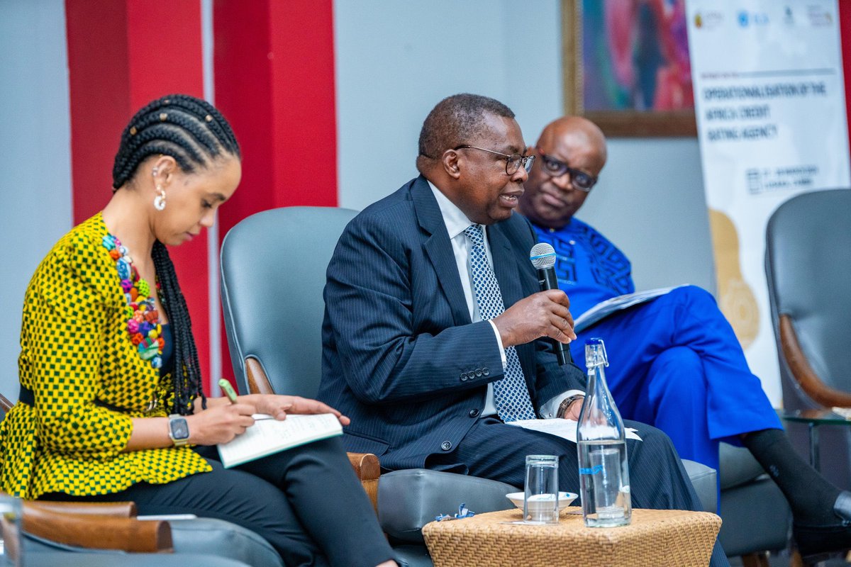 It was a pleasure last week to be invited by @APRMorg & @ECA_OFFICIAL to contribute to shaping the soon-to-be-a-reality #African credit rating agency (ACRA or AfCRA). On a high level panel with @AmbMuchanga & @eddymaloka I stressed the need for the ACRA/AfCRA to set the bar… 1/2