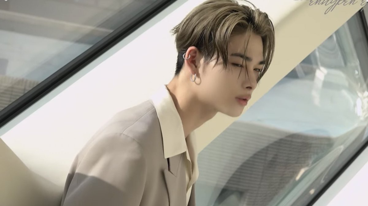 NI-KI FOR PRADA 🤍 #NI_KI #니키