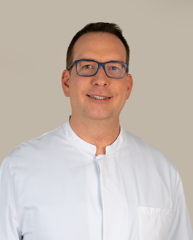 _KIP_Hilden's tweet photo. Wie man auf Reisen einer Thrombose vorbeugen kann -  das ist Thema bei unserem nächsten Dialogabend am Montag, 8. April,  um 18 Uhr, Referent ist Dr. Sven Köpnick, Leitender Oberarzt Ambulanz.
Anmeldung:info@remigius-klinikimpark.de
Wir freuen uns auf euch und auf eure Fragen! https://t.co/6F2IQoVbiL