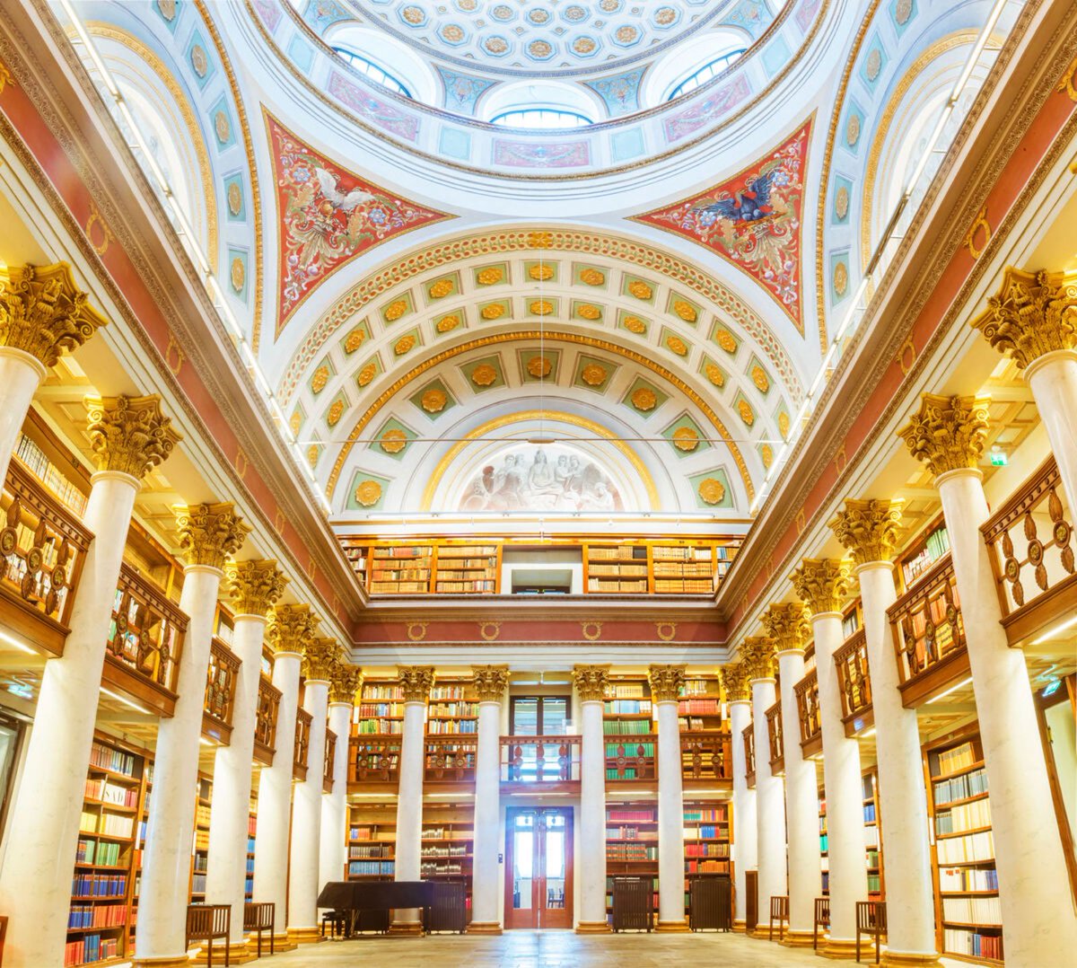 To experience the life of the locals, head to the spots where Finns spend time. Finnish libraries are communal living rooms that offer much more than books and knowledge. @ourfinland has gathered a selection of the most stunning libraries across Finland: 
visitfinland.com/en/articles/mo…