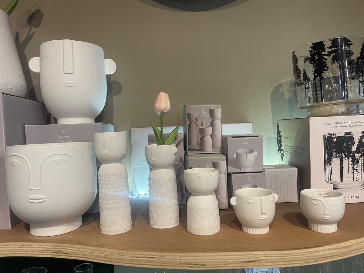 There’s a delicacy and simplicity to the collection from Rader, which makes every piece enchanting, and a little bit magical. #trevormottram #tunbridgewells #kent #thepantiles #homeofcooking